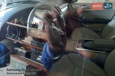 Внедорожник / Кроссовер Mercedes-Benz M-Class 2011 в 