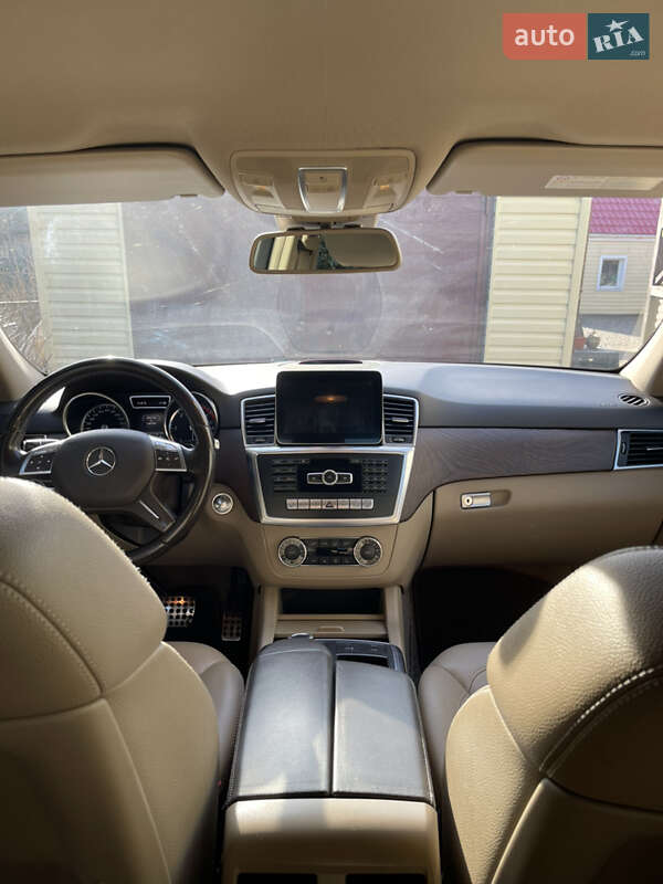 Внедорожник / Кроссовер Mercedes-Benz M-Class 2012 в Хмельнике