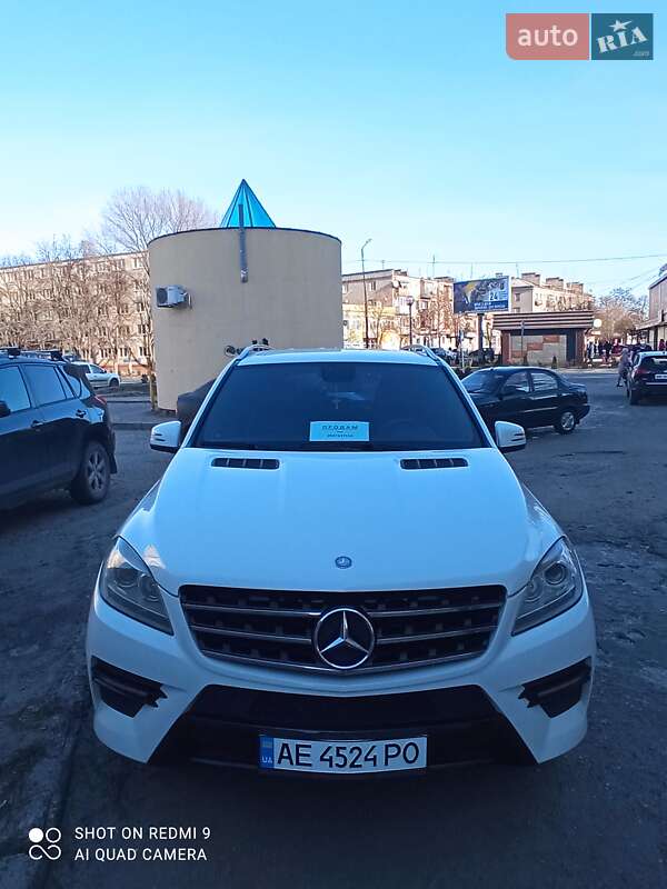 Внедорожник / Кроссовер Mercedes-Benz M-Class 2011 в Новомосковске