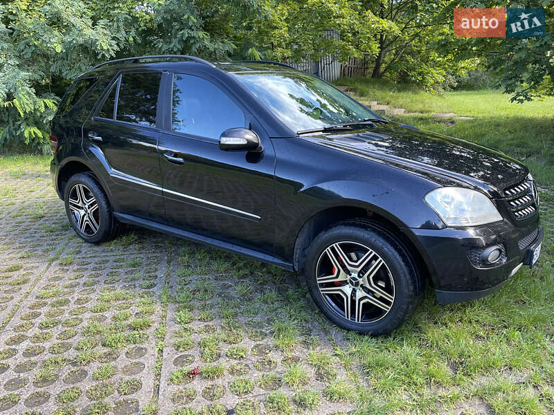 Внедорожник / Кроссовер Mercedes-Benz M-Class 2008 в 