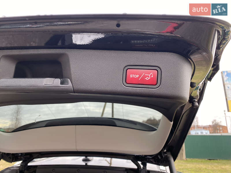 Внедорожник / Кроссовер Mercedes-Benz M-Class 2011 в Владимире