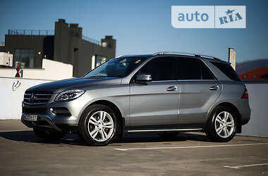 Внедорожник / Кроссовер Mercedes-Benz M-Class 2013 в Мукачево