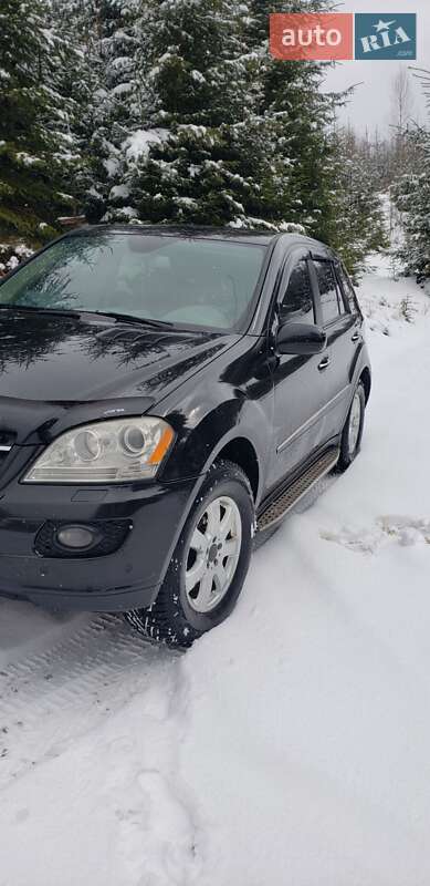 Внедорожник / Кроссовер Mercedes-Benz M-Class 2006 в Буковеле