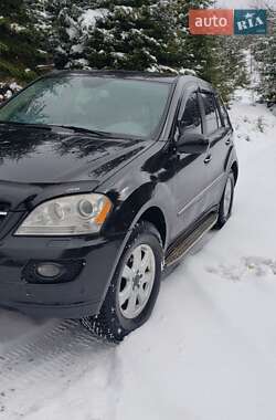 Внедорожник / Кроссовер Mercedes-Benz M-Class 2006 в 