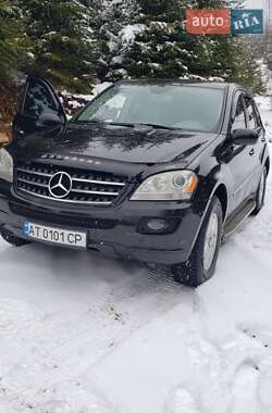 Внедорожник / Кроссовер Mercedes-Benz M-Class 2006 в 