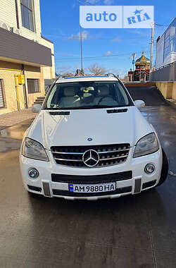 Внедорожник / Кроссовер Mercedes-Benz M-Class 2007 в 
