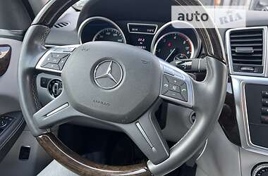Внедорожник / Кроссовер Mercedes-Benz M-Class 2012 в 