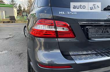 Внедорожник / Кроссовер Mercedes-Benz M-Class 2012 в 