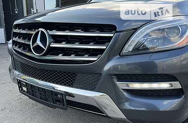 Внедорожник / Кроссовер Mercedes-Benz M-Class 2012 в 