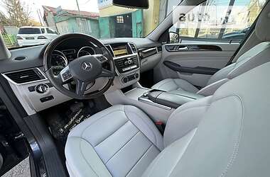 Внедорожник / Кроссовер Mercedes-Benz M-Class 2012 в 