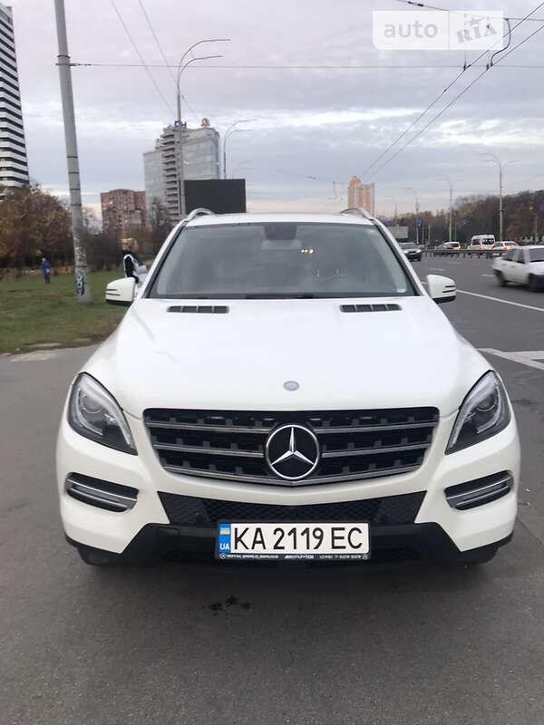 Внедорожник / Кроссовер Mercedes-Benz M-Class 2012 в Киеве