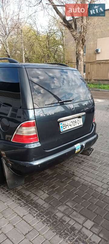 Позашляховик / Кросовер Mercedes-Benz M-Class 1999 в Одесі