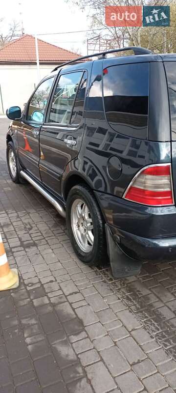Позашляховик / Кросовер Mercedes-Benz M-Class 1999 в Одесі