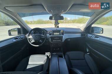 Позашляховик / Кросовер Mercedes-Benz M-Class 2015 в 