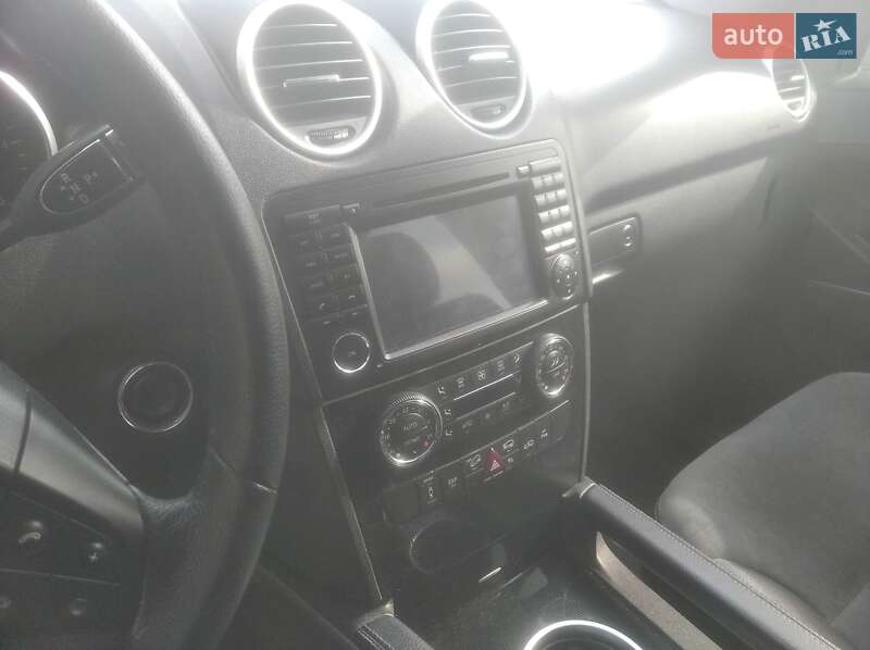 Внедорожник / Кроссовер Mercedes-Benz M-Class 2008 в Киеве