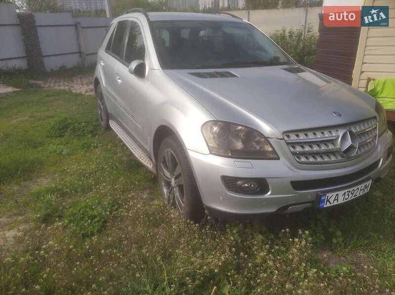 Внедорожник / Кроссовер Mercedes-Benz M-Class 2008 в Киеве
