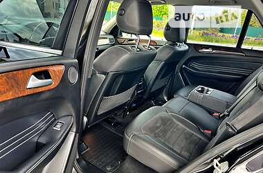 Внедорожник / Кроссовер Mercedes-Benz M-Class 2011 в 