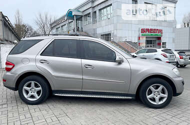 Позашляховик / Кросовер Mercedes-Benz M-Class 2008 в Києві