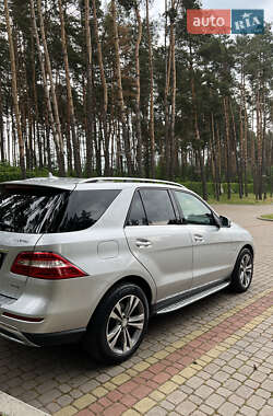 Внедорожник / Кроссовер Mercedes-Benz M-Class 2011 в Львове