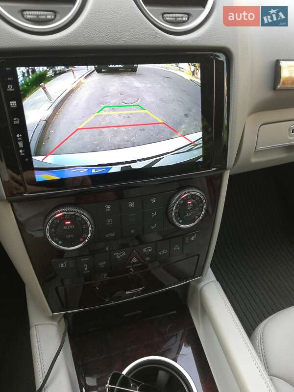 Внедорожник / Кроссовер Mercedes-Benz M-Class 2011 в Киеве