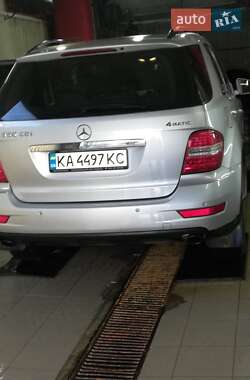 Внедорожник / Кроссовер Mercedes-Benz M-Class 2011 в 