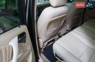 Внедорожник / Кроссовер Mercedes-Benz M-Class 2002 в 
