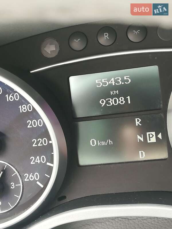 Внедорожник / Кроссовер Mercedes-Benz M-Class 2011 в Киеве