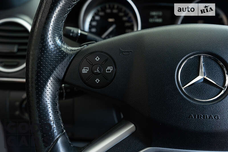 Внедорожник / Кроссовер Mercedes-Benz M-Class 2011 в Одессе фото 37 Внедорожник / Кроссовер Mercedes-Benz M-Class 2011 в Одессе