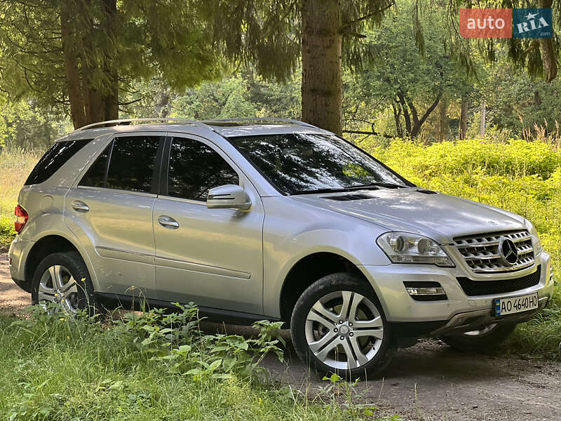 Внедорожник / Кроссовер Mercedes-Benz M-Class 2010 в Межгорье фото 10 Внедорожник / Кроссовер Mercedes-Benz M-Class 2010 в Межгорье