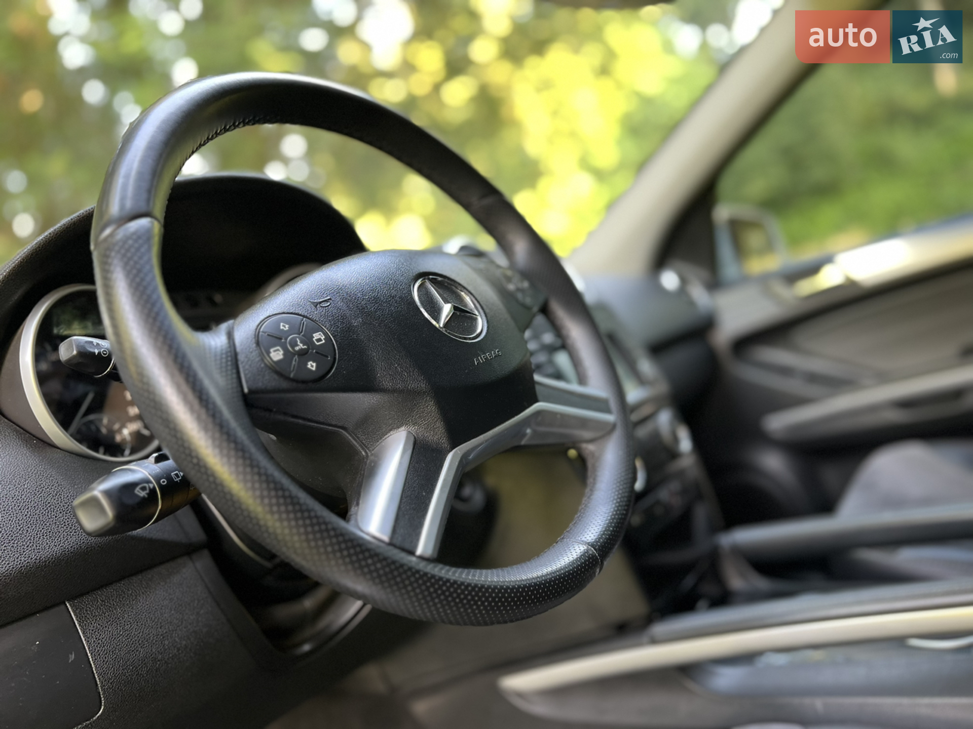 2010 Mercedes-Benz M-klasse - мініатюра 35
