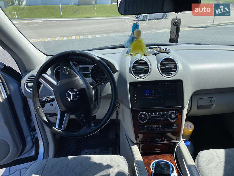 Внедорожник / Кроссовер Mercedes-Benz M-Class 2006 в Одессе