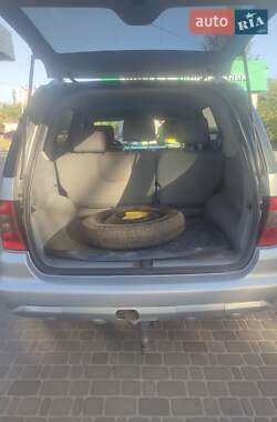 Внедорожник / Кроссовер Mercedes-Benz M-Class 2004 в Броварах