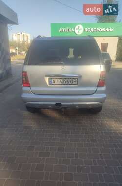 Внедорожник / Кроссовер Mercedes-Benz M-Class 2004 в Броварах