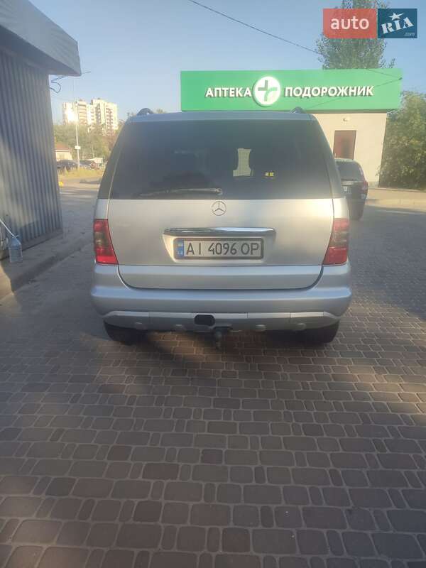 Позашляховик / Кросовер Mercedes-Benz M-Class 2004 в Броварах