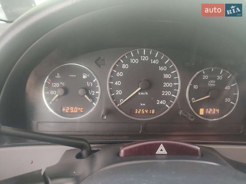 Позашляховик / Кросовер Mercedes-Benz M-Class 2004 в Броварах