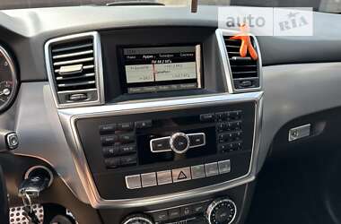 Внедорожник / Кроссовер Mercedes-Benz M-Class 2013 в 