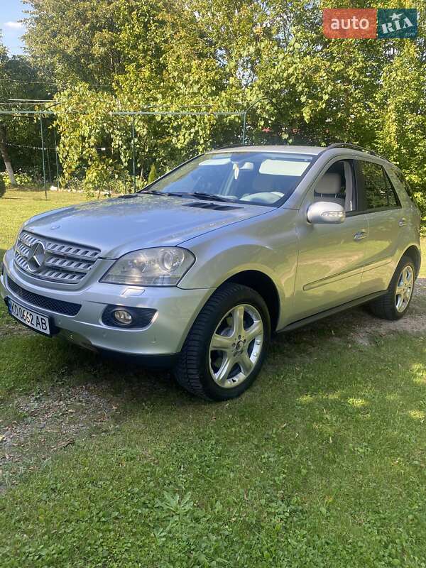 Mercedes-Benz M-Class 2008