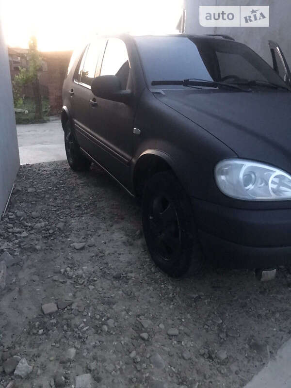 Позашляховик / Кросовер Mercedes-Benz M-Class 2001 в Бродах