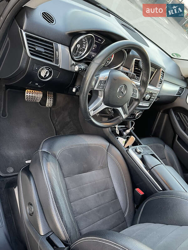 Внедорожник / Кроссовер Mercedes-Benz M-Class 2014 в Каменец-Подольском