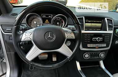 Позашляховик / Кросовер Mercedes-Benz M-Class 2015 в 