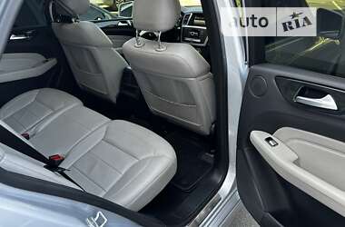 Позашляховик / Кросовер Mercedes-Benz M-Class 2015 в 