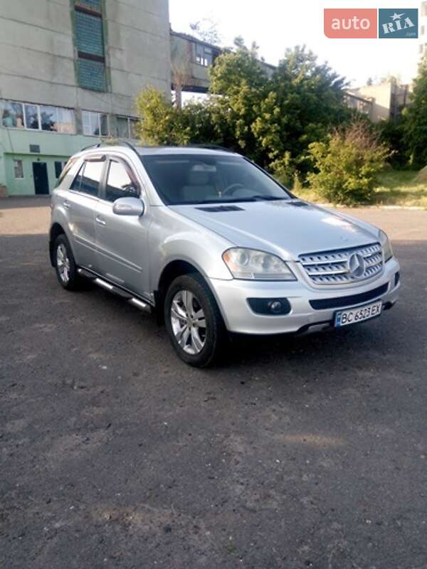 Позашляховик / Кросовер Mercedes-Benz M-Class 2007 в Нововолинську