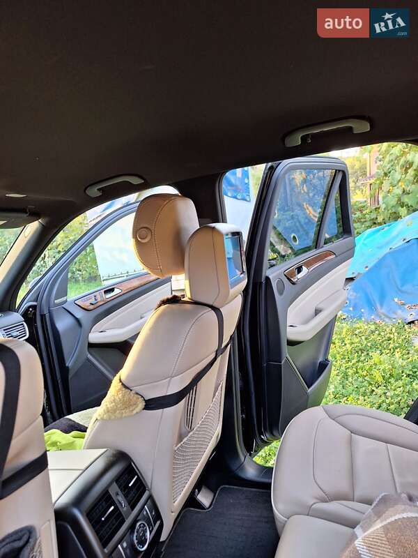 Внедорожник / Кроссовер Mercedes-Benz M-Class 2012 в Рахове