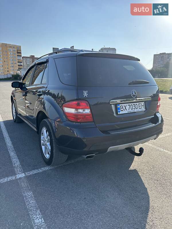 Внедорожник / Кроссовер Mercedes-Benz M-Class 2007 в Каменец-Подольском