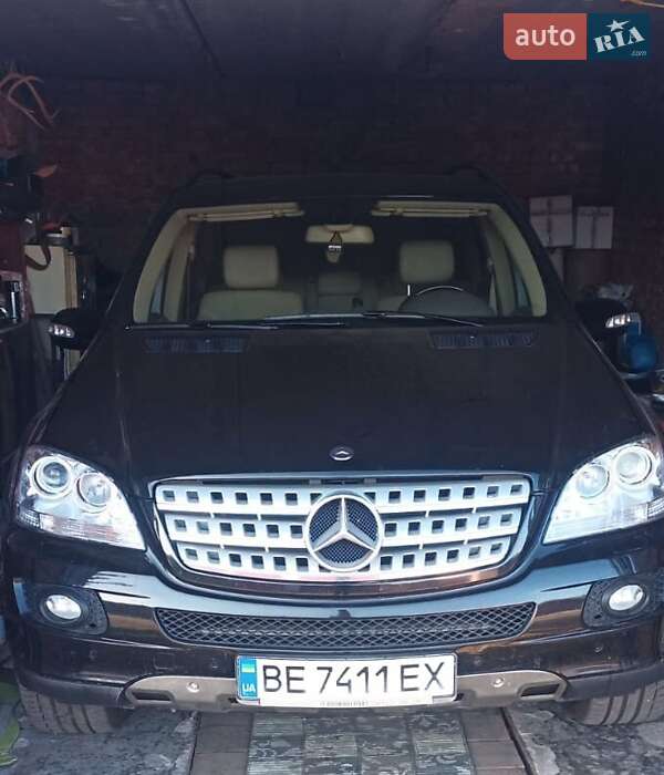 Mercedes-Benz M-Class 2007