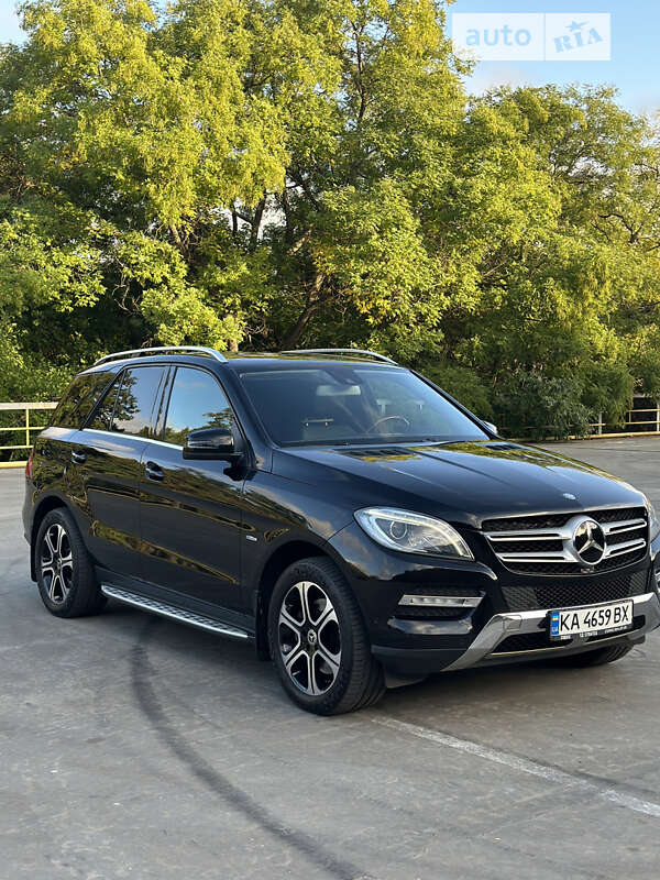 Внедорожник / Кроссовер Mercedes-Benz M-Class 2012 в Одессе