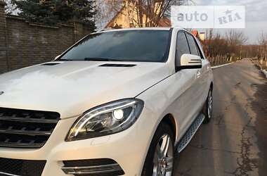 Внедорожник / Кроссовер Mercedes-Benz M-Class 2015 в Луцке