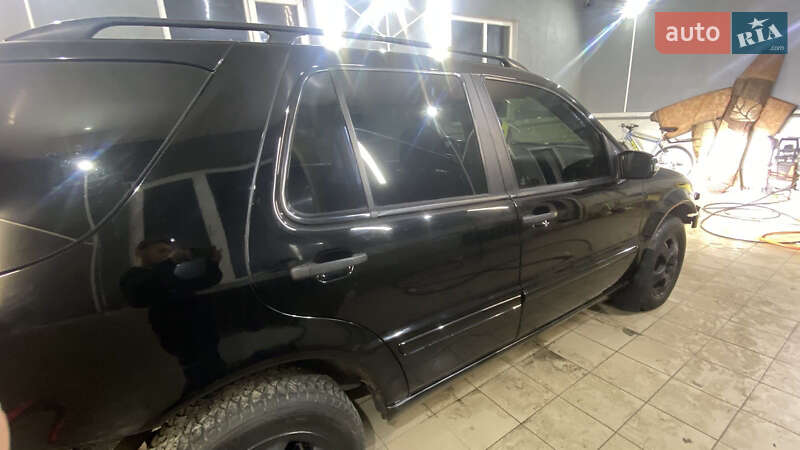 Позашляховик / Кросовер Mercedes-Benz M-Class 2002 в Луцьку