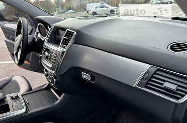 Внедорожник / Кроссовер Mercedes-Benz M-Class 2013 в 