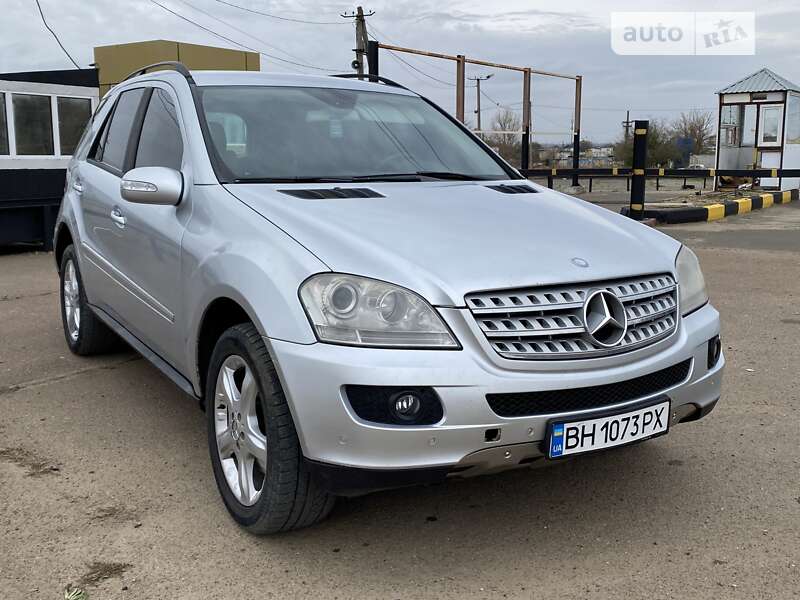 Внедорожник / Кроссовер Mercedes-Benz M-Class 2005 в Одессе фото 7 Внедорожник / Кроссовер Mercedes-Benz M-Class 2005 в Одессе
